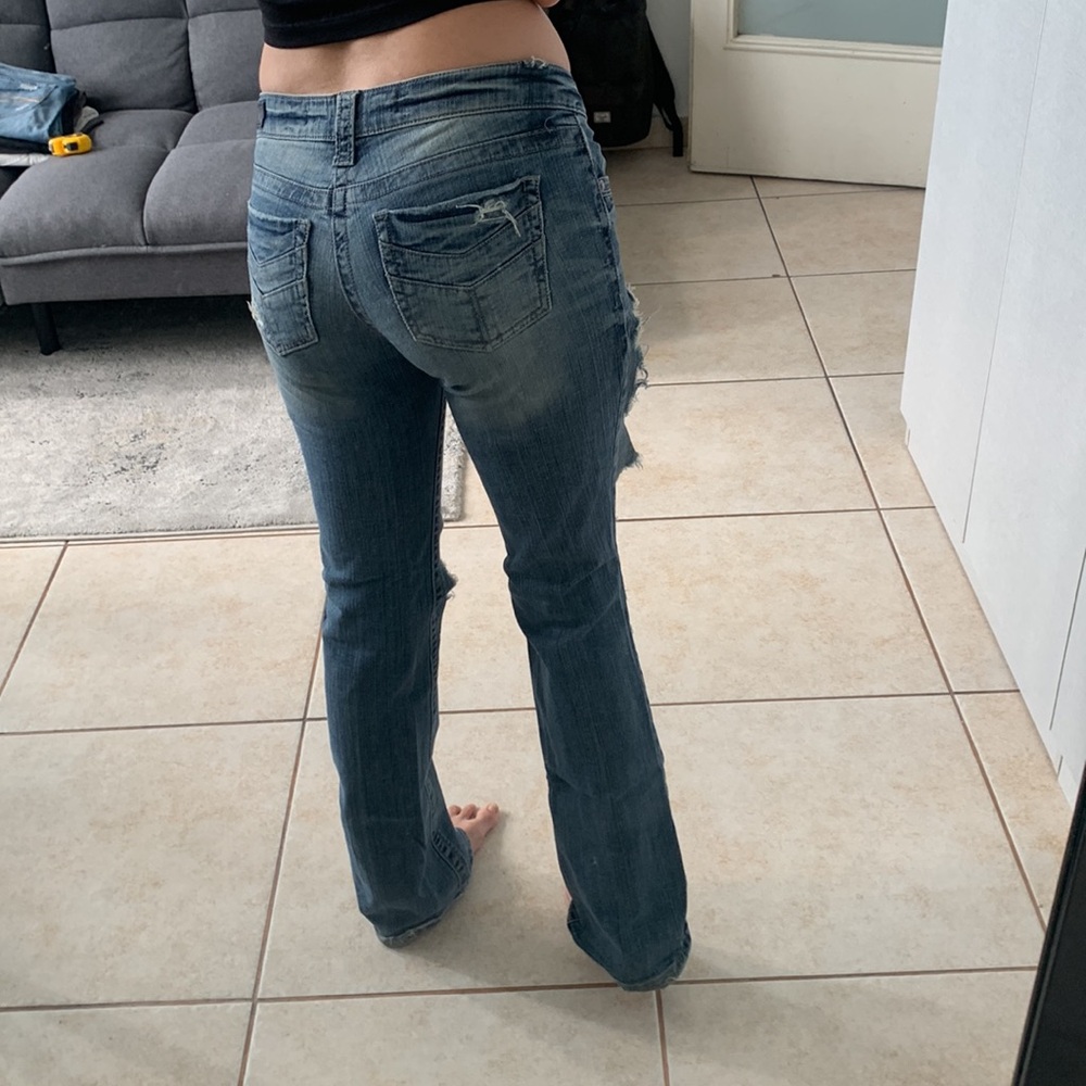 Refuge size 2 low rise blue denim jeans distress hole - Picture 4 of 8